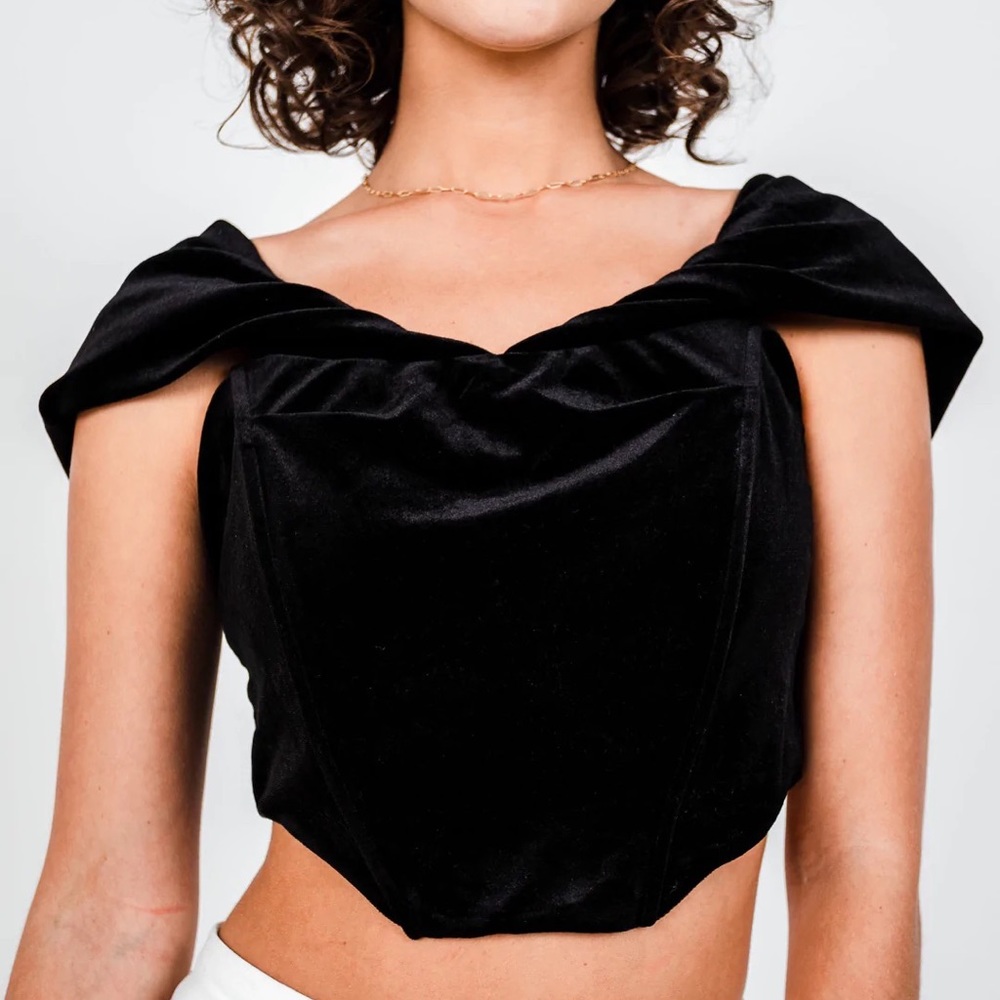 Adeline velvet top BLACK